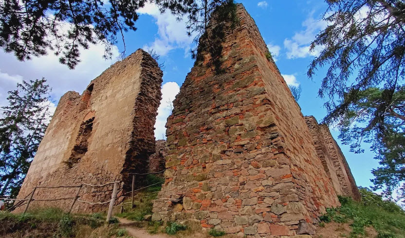 Zřícenina Hradu Žumberk, Czech Republic (Czechia)